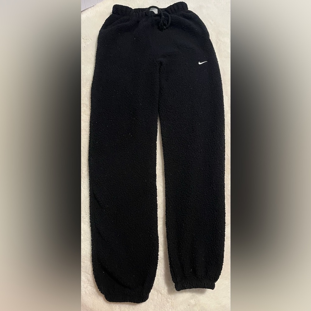 Nike Sherpa Sweatpants